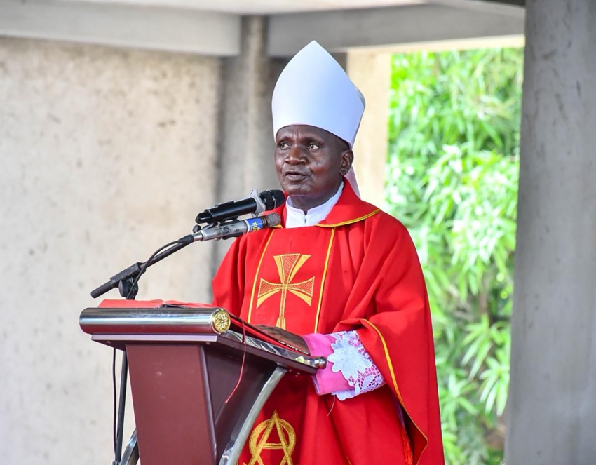 Siasa inatumika vibaya asema Askofu